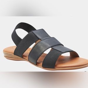 Beautiful , Andre Assous black stretch sandals Size 8